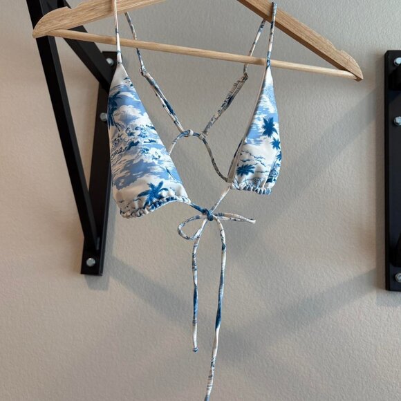 Reformation Small bikini top Cute blue/tropical print - Picture 2 of 6